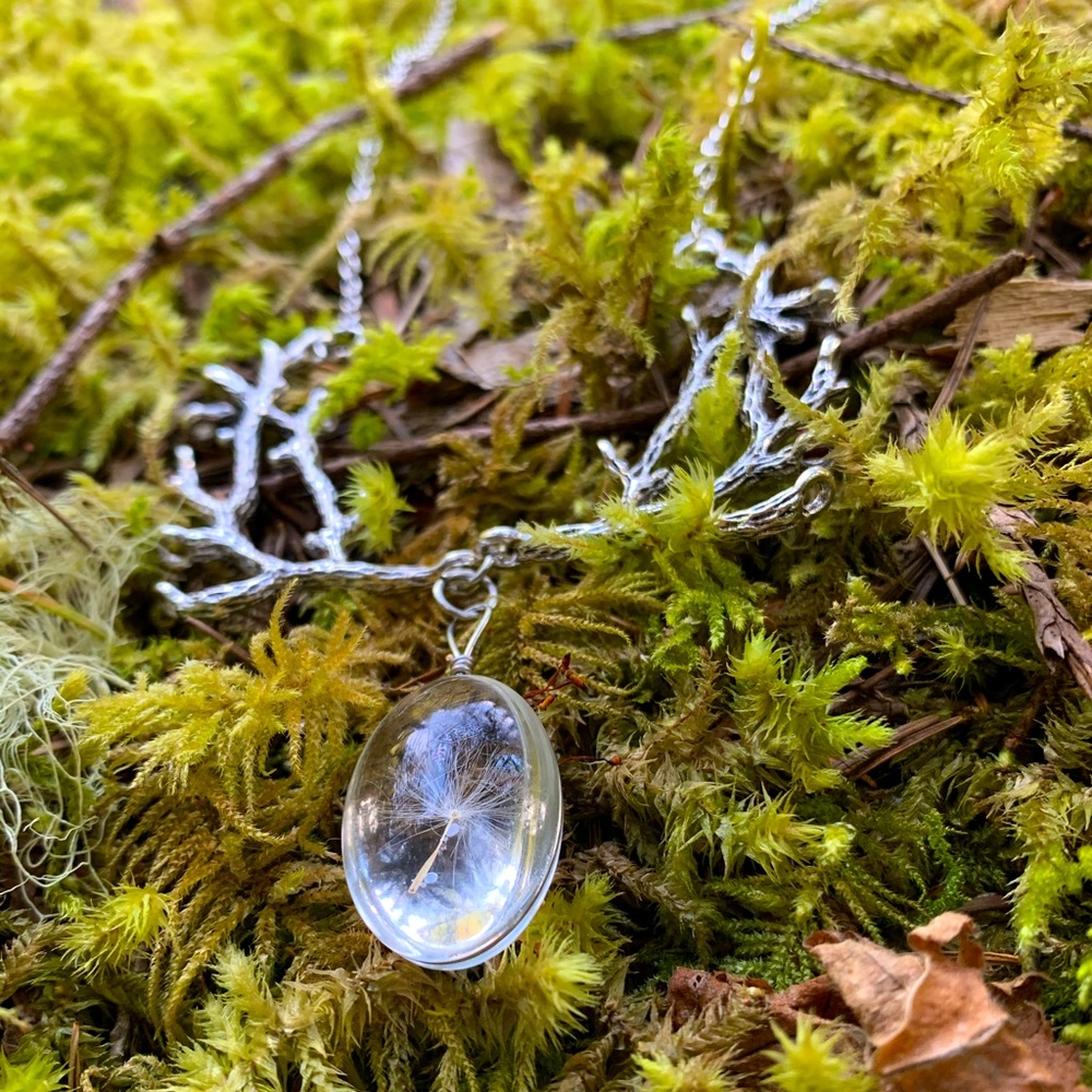 Dandelion botanical resin necklace